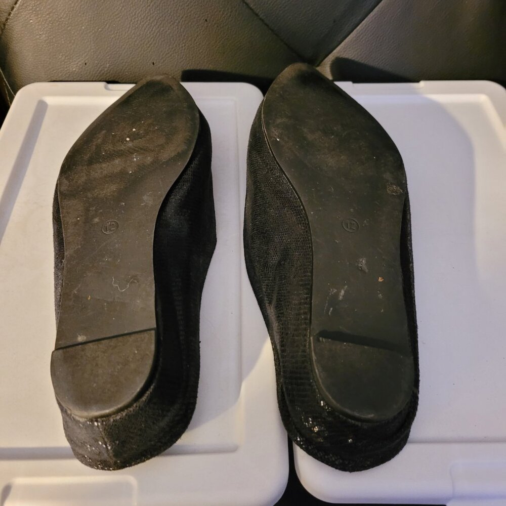FLATS - Picture 2 of 4